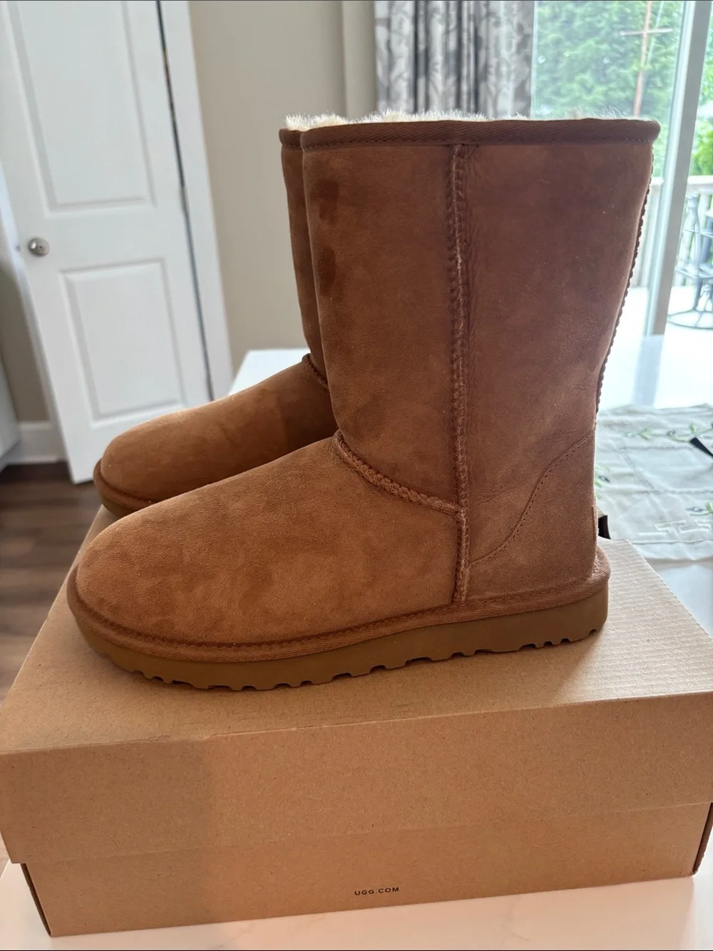UGG classic short